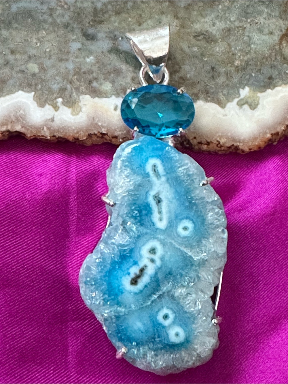 Artisan Blue AGATE Druzy With Blue Crystal Accent Gemstone Pendant Necklace